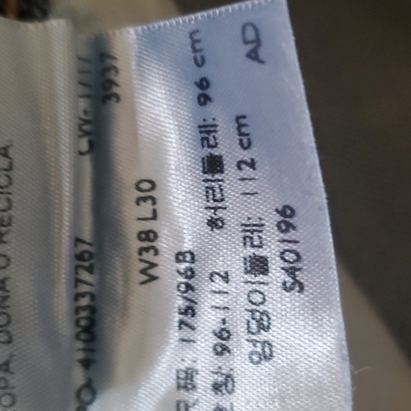 Levi's 38x30 straight leg jeans - Picture 9 of 9